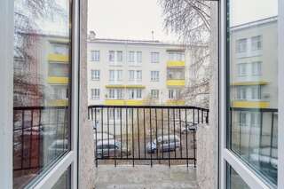 Апартаменты Kvartiras Minsk Apartments Минск Четырехместный номер с ванной комнатой-11